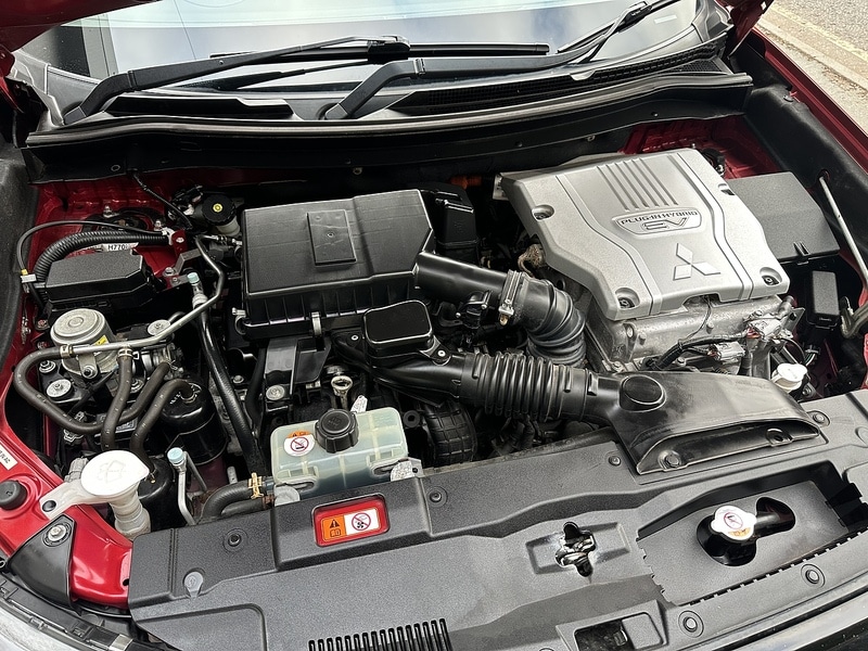 Used Mitsubishi Outlander 2016 for sale - 76323796: Photo 64
