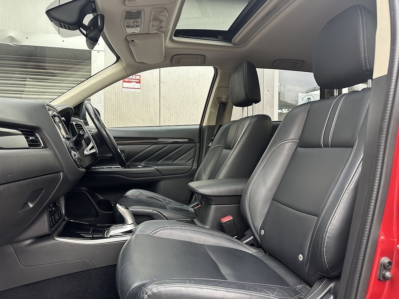 Used Mitsubishi Outlander 2016 for sale - 76323796: Photo 9