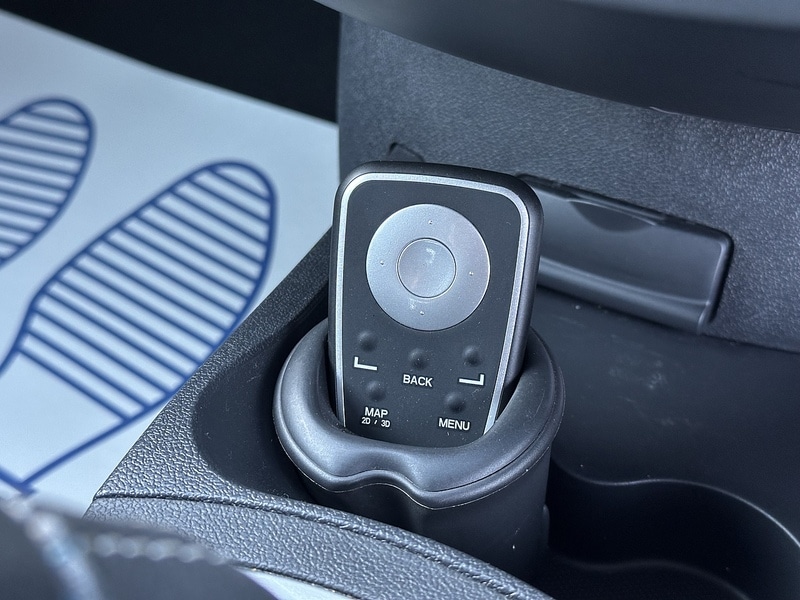 Used Renault Clio 2010 for sale - 76383153: Photo 15