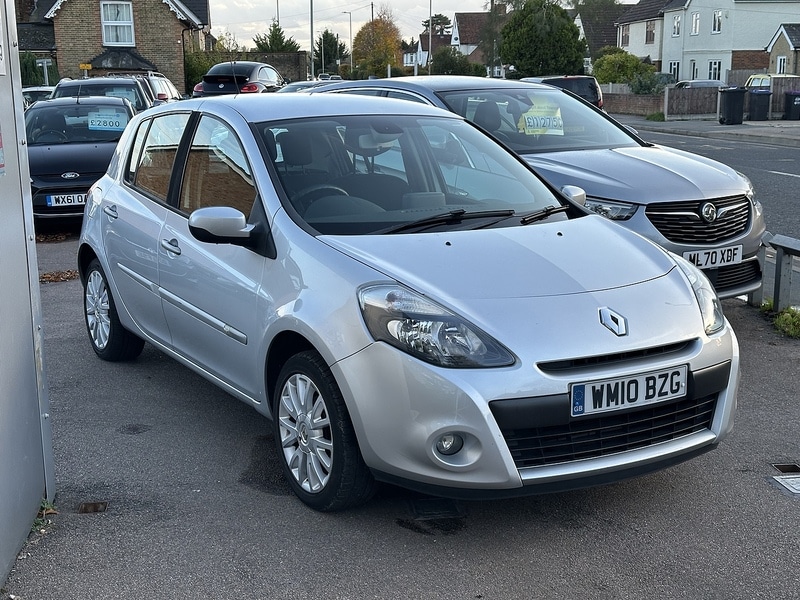 Used Renault Clio 2010 for sale - 76383153: Photo 2