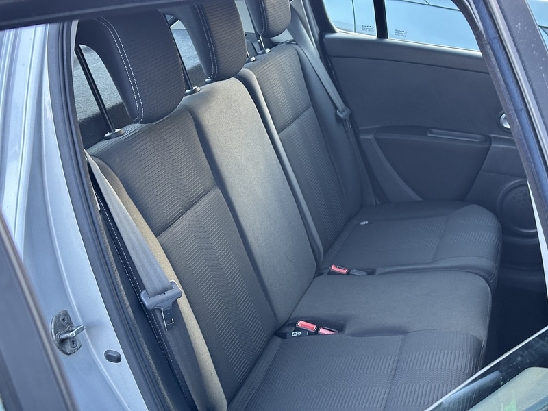 Used Renault Clio 2010 for sale - 76383153: Photo 7