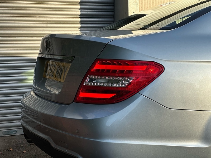 Used Mercedes-Benz C Class 2012 for sale - 76605297: Photo 16