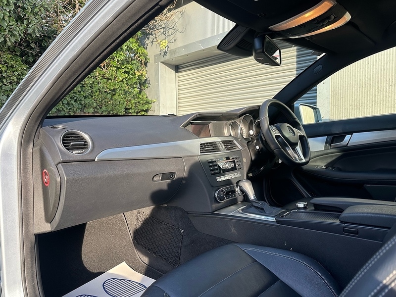 Used Mercedes-Benz C Class 2012 for sale - 76605297: Photo 24