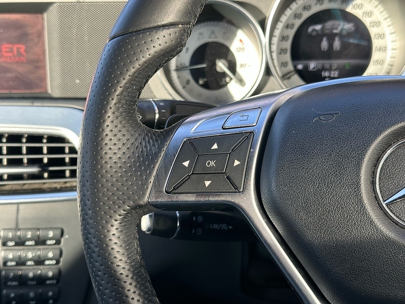 Used Mercedes-Benz C Class 2012 for sale - 76605297: Photo 32