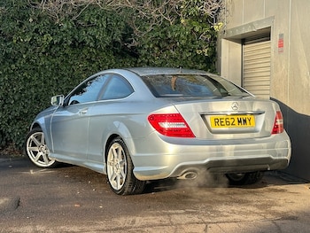 Used Mercedes-Benz C Class 2012 for sale - 76605297: Photo