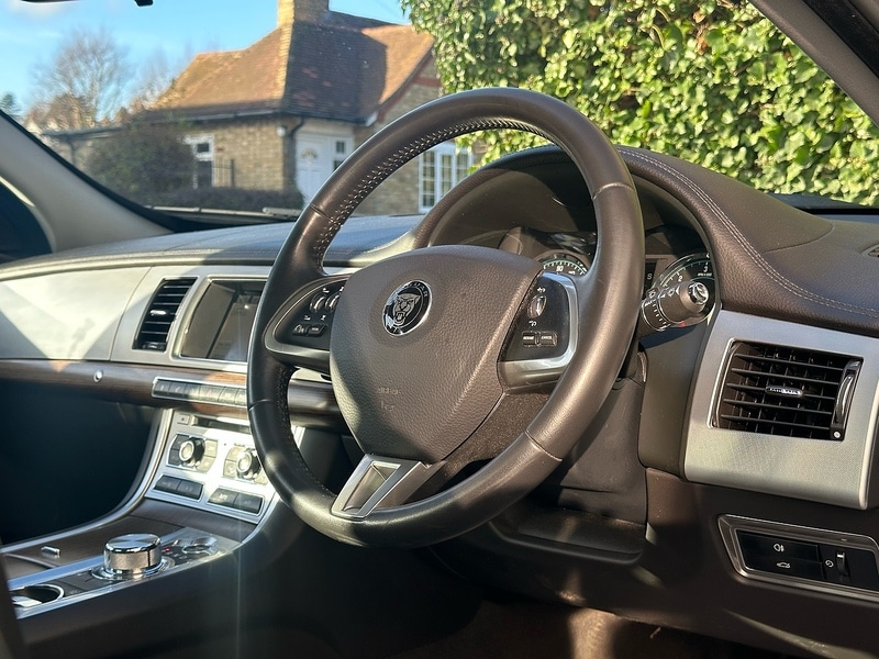 Used Jaguar XF 2014 for sale - 76643043: Photo 13