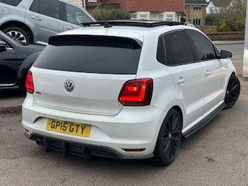 Used Volkswagen Polo 2015 for sale - 77027558: Photo