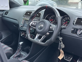 Used Volkswagen Polo 2015 for sale - 77027558: Photo