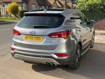 Used Hyundai Santa Fe 2016 for sale - 78004008: Photo