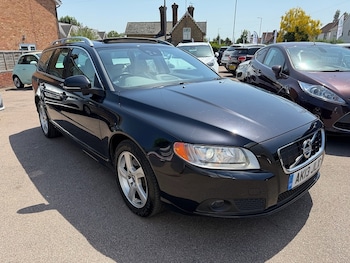 Used Volvo V70 2013 for sale - 78859425: Photo