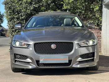 Used Jaguar XE 2018 for sale - 74870991: Photo