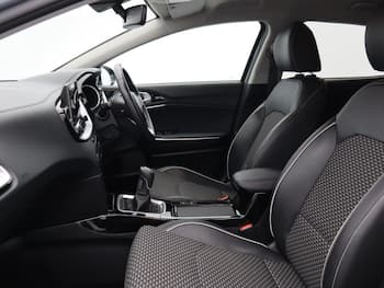Used Kia XCeed 2023 for sale - 79616971: Photo