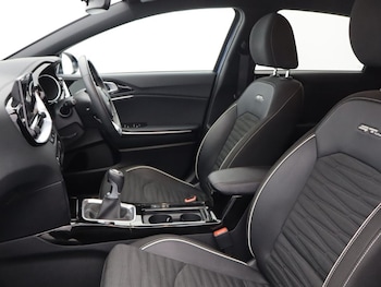 Used Kia Ceed 2024 for sale - 79500435: Photo