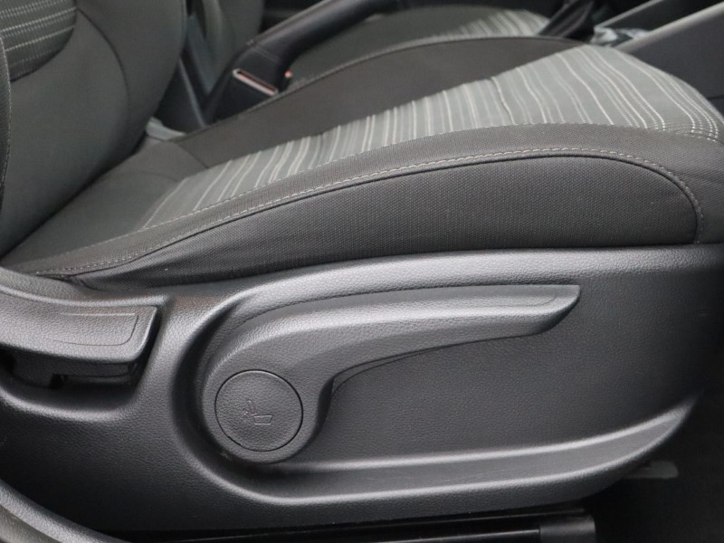 Used Kia Stonic 2024 for sale - 76981894: Photo 13