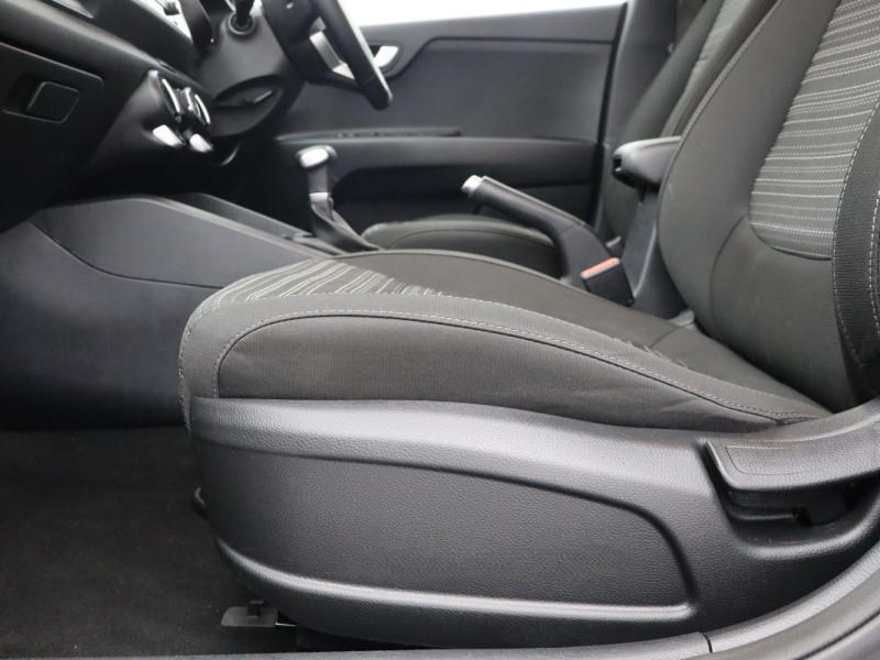 Used Kia Stonic 2024 for sale - 76981894: Photo 14