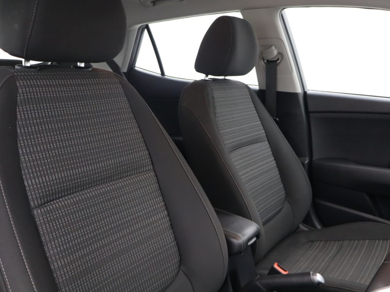 Used Kia Stonic 2024 for sale - 76981894: Photo 15