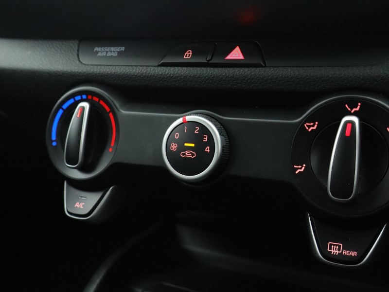 Used Kia Stonic 2024 for sale - 76981894: Photo 31