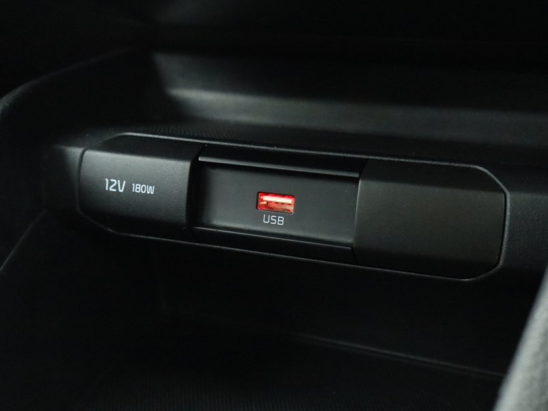 Used Kia Stonic 2024 for sale - 76981894: Photo 33