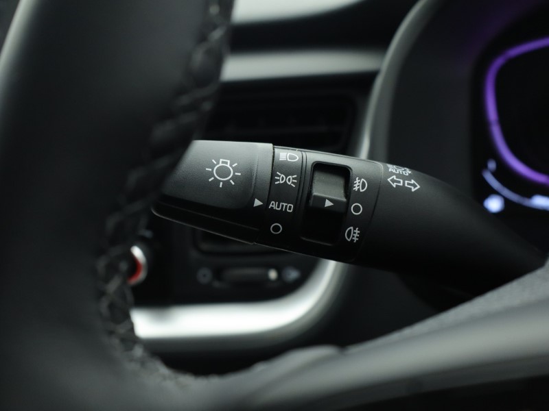 Used Kia Stonic 2024 for sale - 76981894: Photo 35