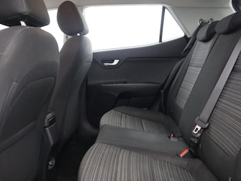 Used Kia Stonic 2024 for sale - 76981894: Photo