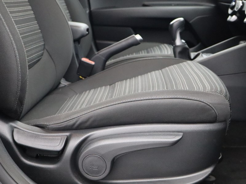 Used Kia Stonic 2022 for sale - 76981673: Photo 19