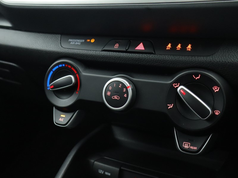 Used Kia Stonic 2022 for sale - 76981673: Photo 27