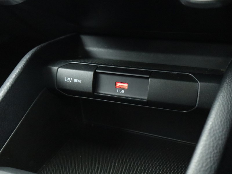 Used Kia Stonic 2022 for sale - 76981673: Photo 29