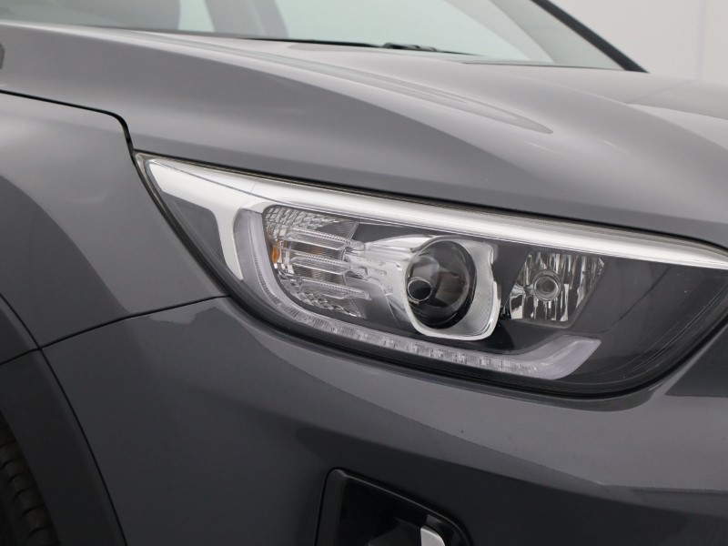 Used Kia Stonic 2022 for sale - 76981673: Photo 41