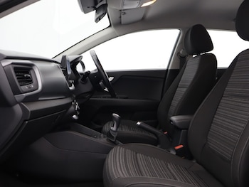 Used Kia Stonic 2022 for sale - 76981673: Photo