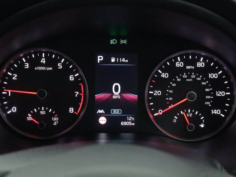 Used Kia Stonic 2024 for sale - 76982179: Photo 10