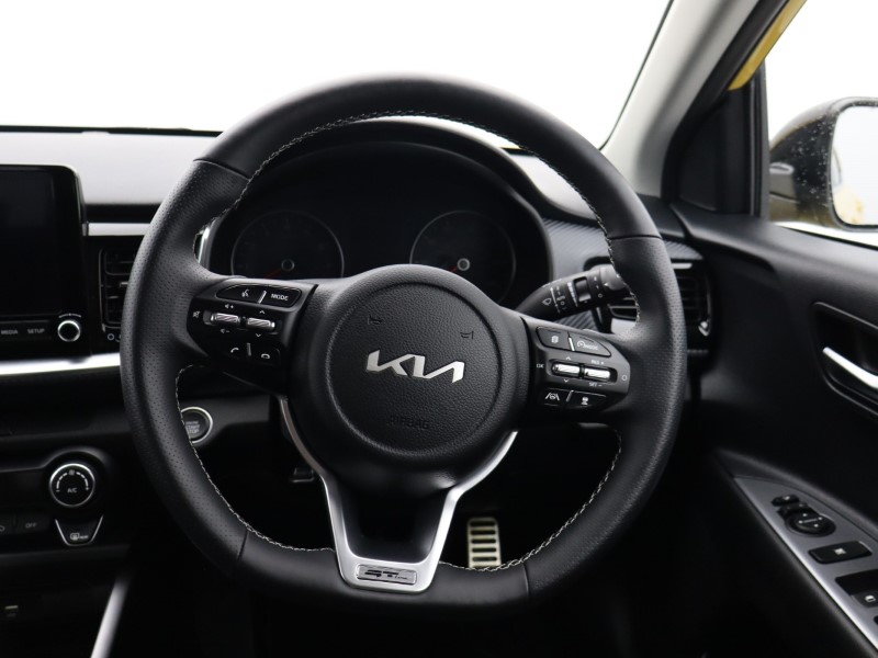 Used Kia Stonic 2024 for sale - 76982179: Photo 12