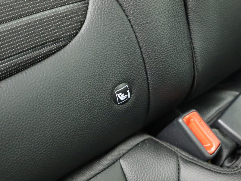 Used Kia Stonic 2024 for sale - 76982179: Photo 15