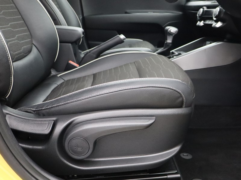 Used Kia Stonic 2024 for sale - 76982179: Photo 18