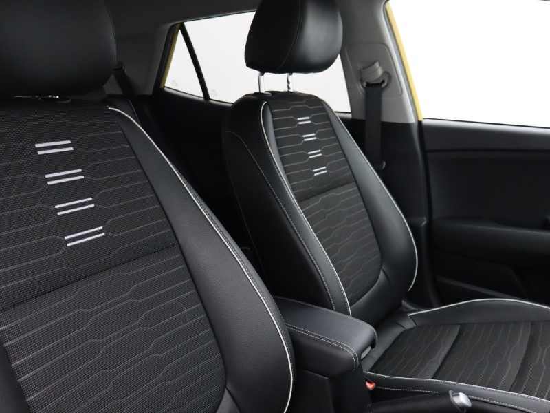 Used Kia Stonic 2024 for sale - 76982179: Photo 19