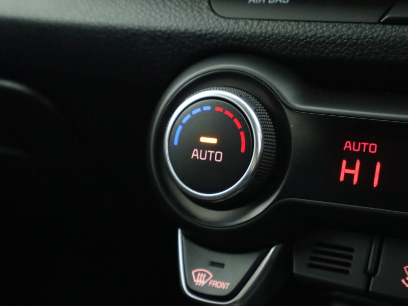 Used Kia Stonic 2024 for sale - 76982179: Photo 30