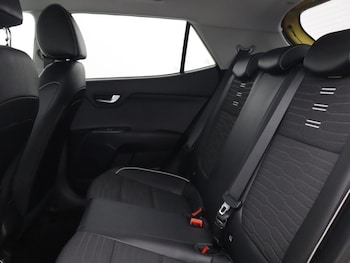 Used Kia Stonic 2024 for sale - 76982179: Photo