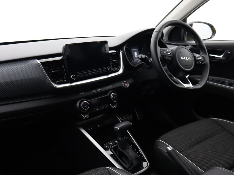 Used Kia Stonic 2024 for sale - 76982179: Photo 8