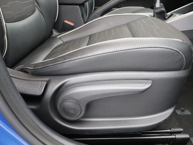 Used Kia Stonic 2023 for sale - 78108899: Photo 30