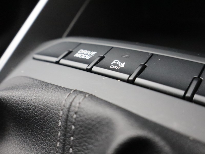 Used Kia Stonic 2023 for sale - 78108899: Photo 49