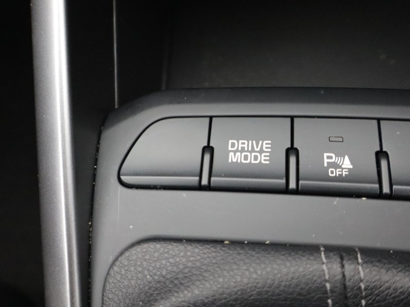 Used Kia Stonic 2023 for sale - 78108899: Photo 51