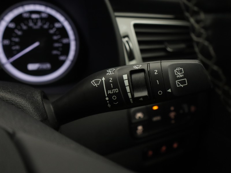 Used Kia Niro 2018 for sale - 77930991: Photo 40