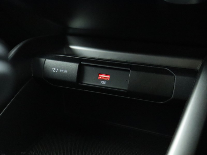 Used Kia Stonic 2025 for sale - 76981525: Photo 27