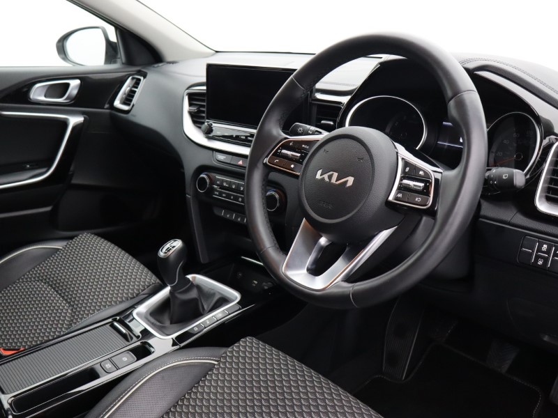 Used Kia XCeed 2023 for sale - 76981885: Photo 12