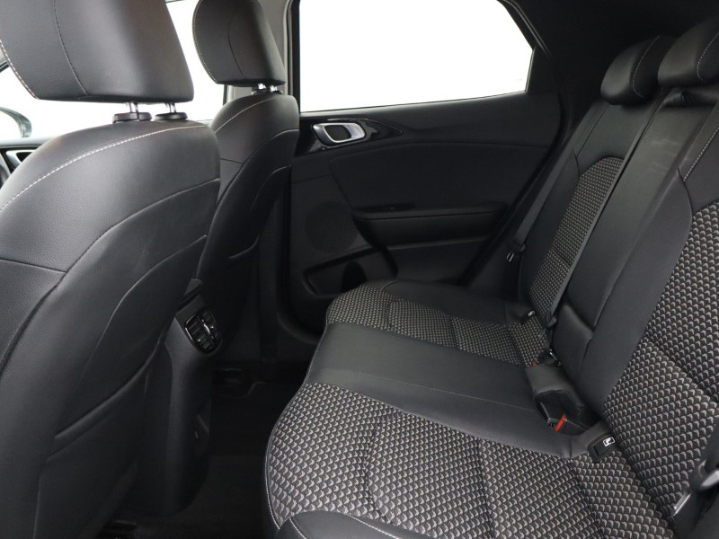 Used Kia XCeed 2023 for sale - 76981885: Photo 4