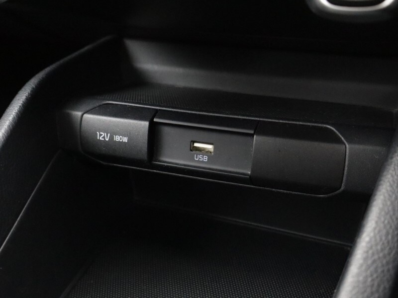 Used Kia Stonic 2023 for sale - 77997069: Photo 31