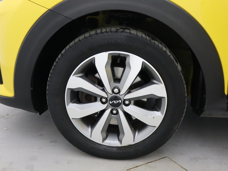 Used Kia Stonic 2023 for sale - 77997069: Photo 8