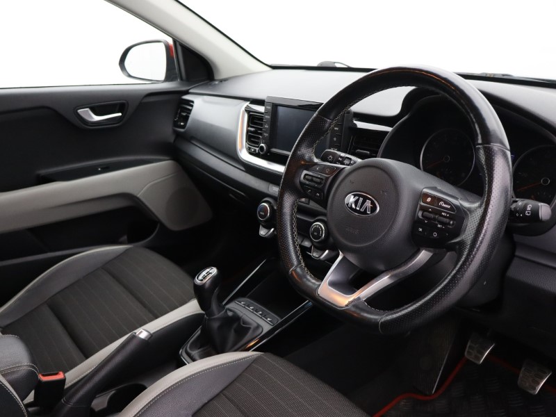 Used Kia Stonic 2018 for sale - 77918148: Photo 12