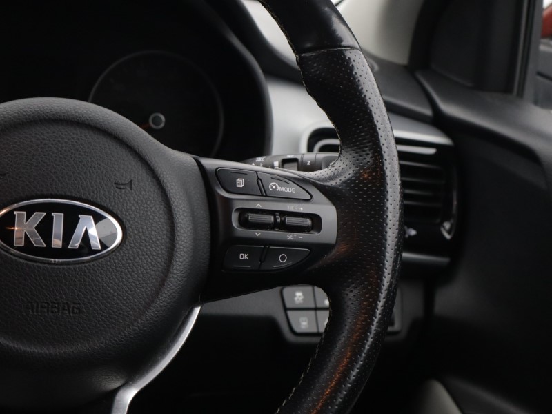 Used Kia Stonic 2018 for sale - 77918148: Photo 20