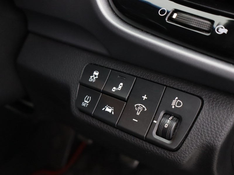 Used Kia Stonic 2018 for sale - 77918148: Photo 23