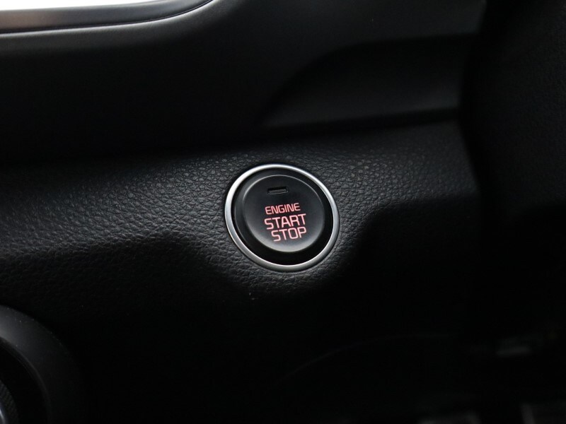 Used Kia Stonic 2018 for sale - 77918148: Photo 37